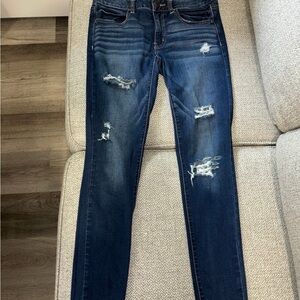 American eagle outfitters size 6 dark distressed denim jegging GUC